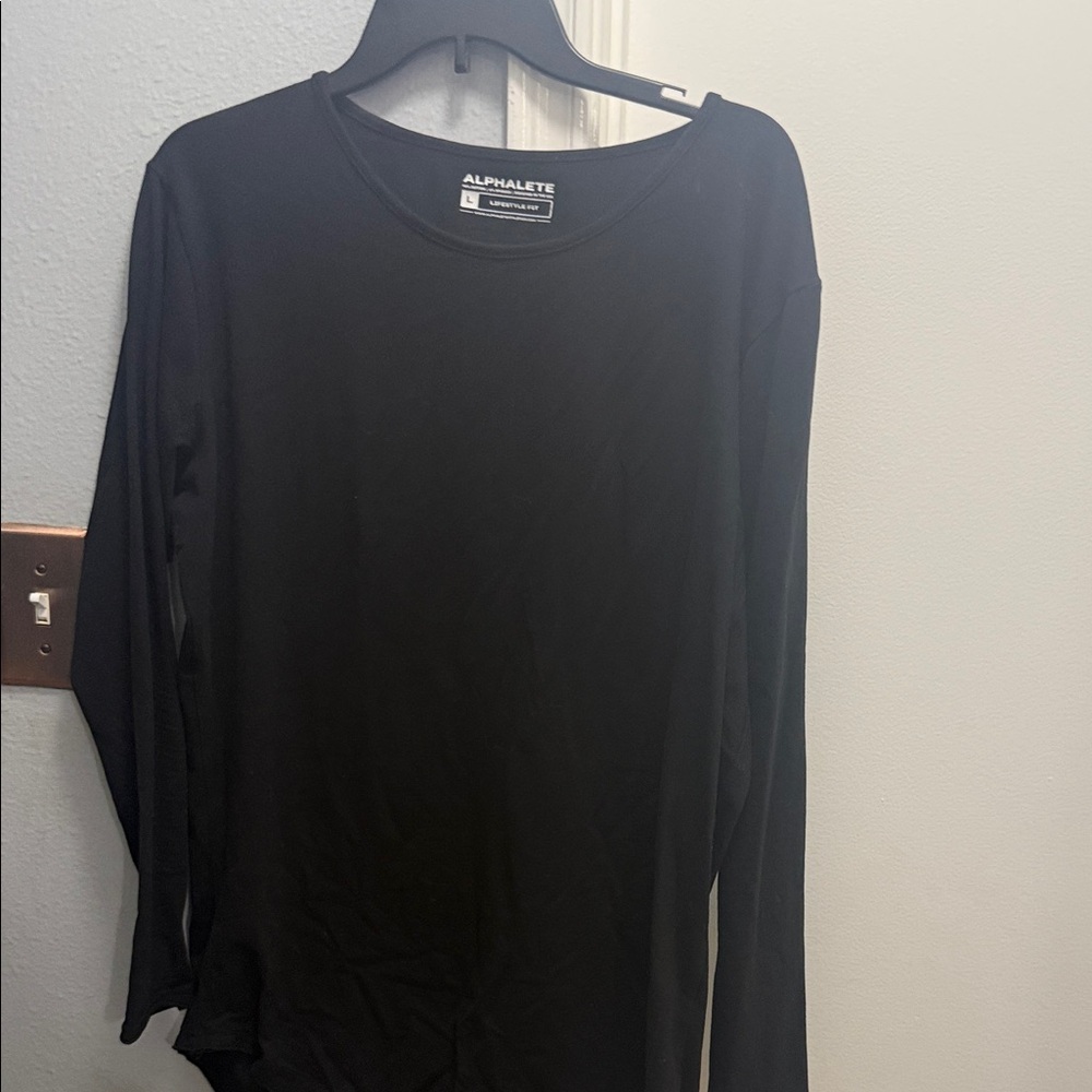 Alphalete Black Long Sleeve Crew Top